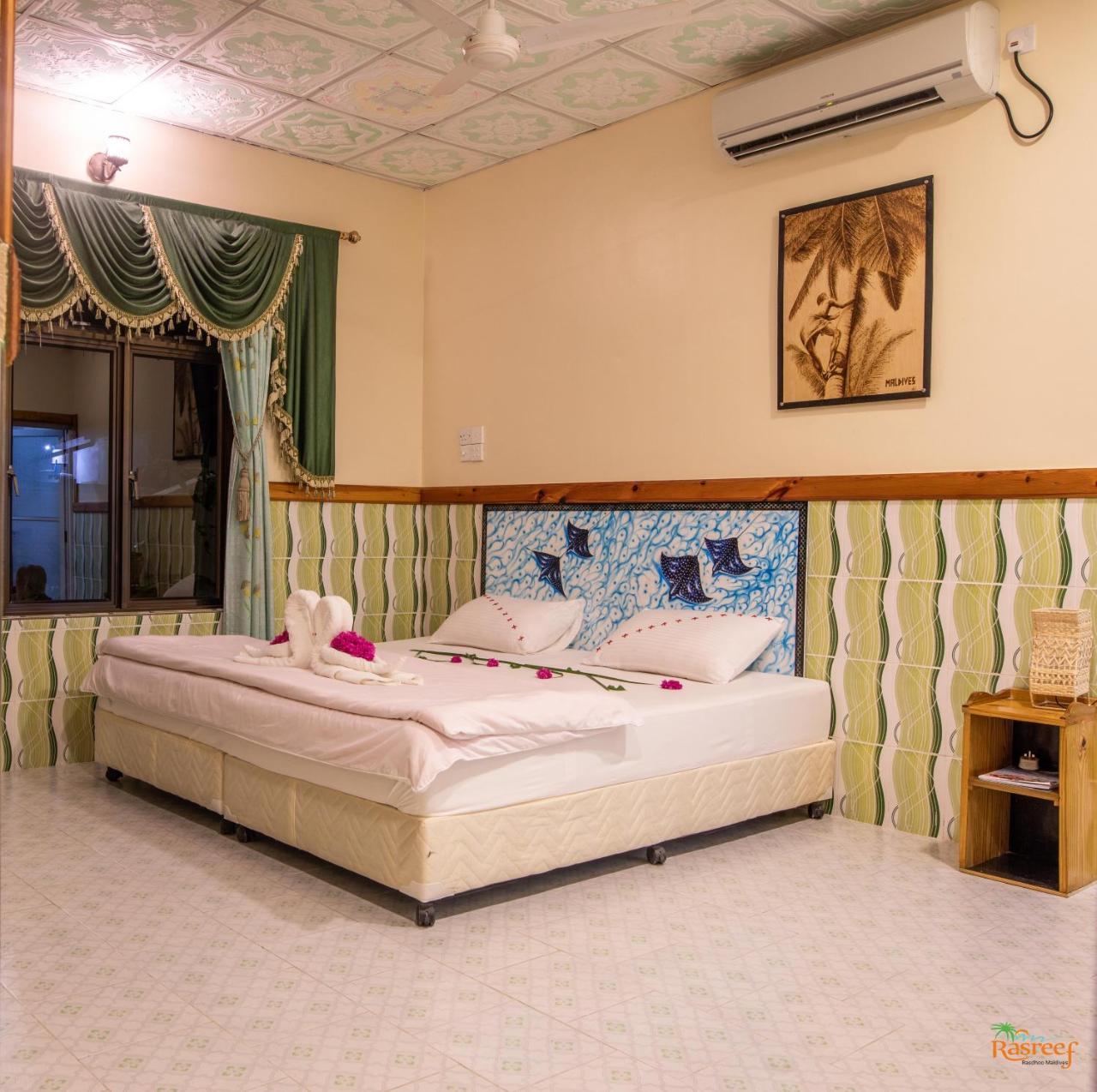 Rasreef Rasdhoo Maldives Hotel Bagian luar foto