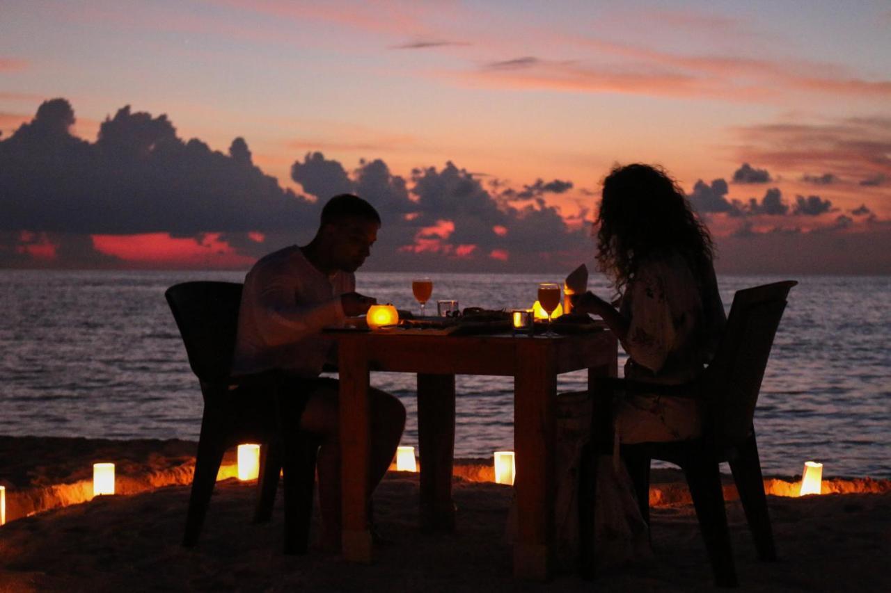Rasreef Rasdhoo Maldives Hotel Bagian luar foto